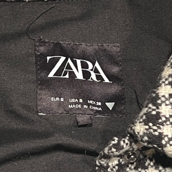 Zara. Size S. Houndstooth Jacket - Picture 2 of 3